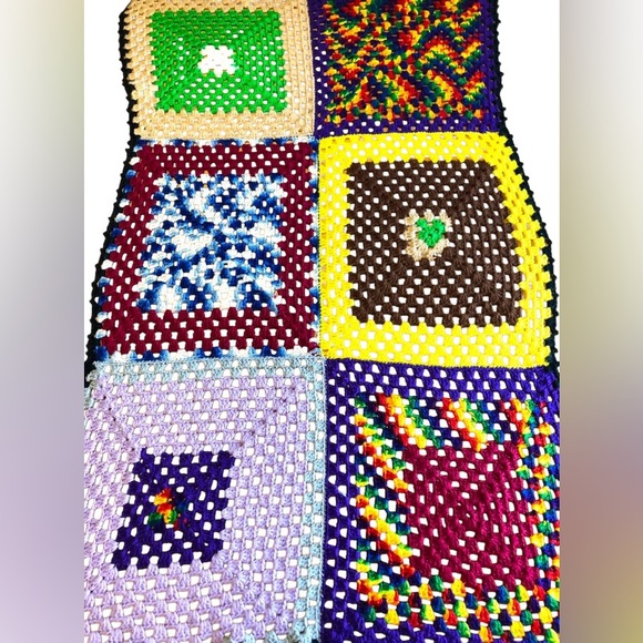 Vintage Granny Square Afghan Blanket 45" x 70" Knitted Throw Rainbow - Picture 3 of 8